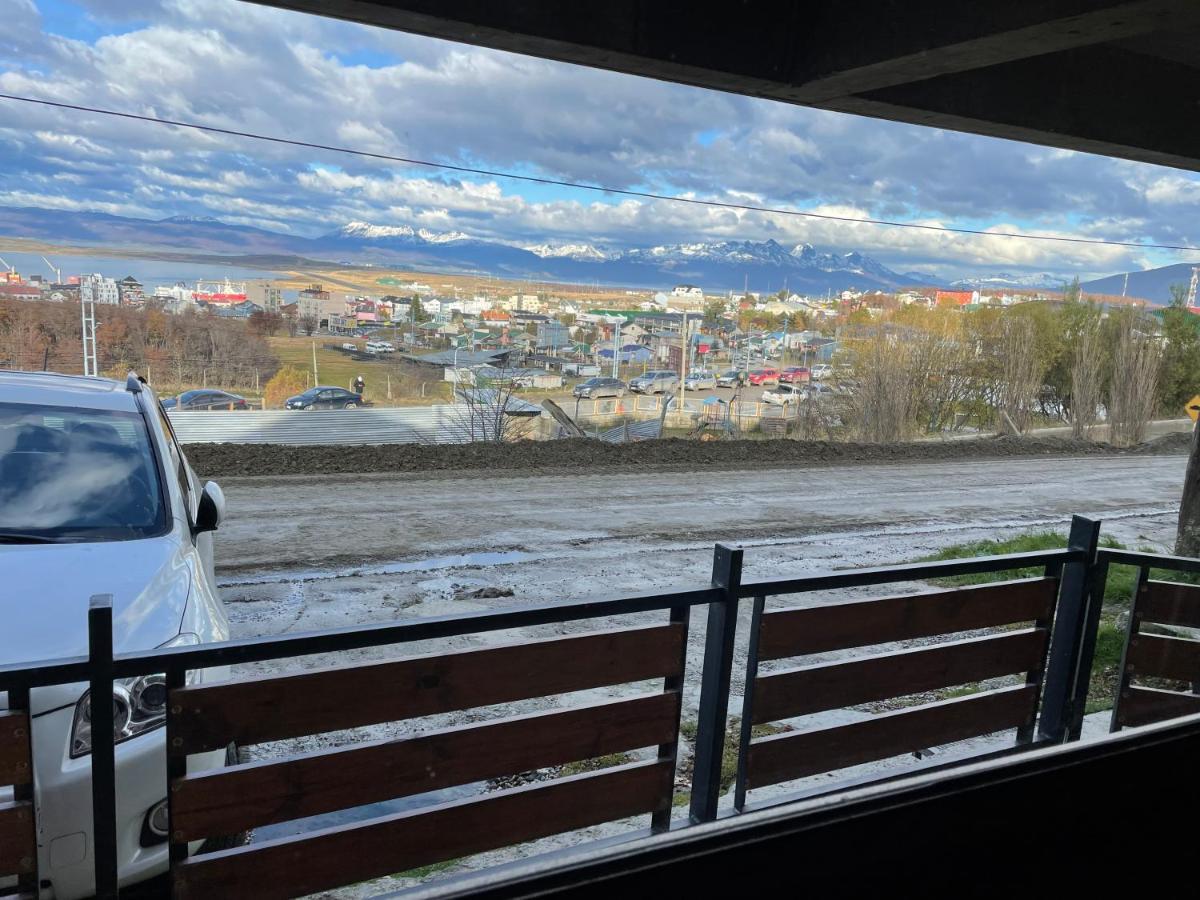 Mirando Al Canal Ushuaia Exteriör bild